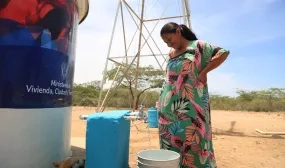 FOTOGRAFIA 86 COMUNIDADES WAYUU ACCEDEN A AGUA POTABLE 01
