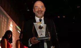 Ministro Camilo Sanchez reconocido por fortalecer el gremio de la propiedad horizontal