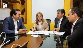Minvivienda y Gobernador de Santander trabajan para proteger las cuencas hidricas en ese departamento Minvivienda y Gobernador de Santander trabajan para proteger las cuencas hidricas en ese departamento