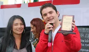 Entre todos podemos hacer grandes cosas por el pais y hoy lo estamos haciendo por Antioquia Minvivienda
