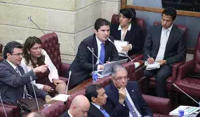 Minvivienda solicitó ante comisiones económicas del Congreso más recursos para programas de vivienda y agua