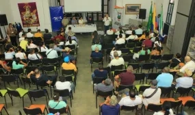 FOTOGRAFIA SOCIALIZA IÓN INVERSIÓN CIENAGA DE ORO 01