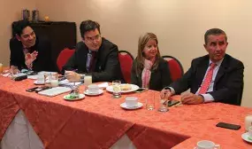 Ministra de Vivienda Elsa Noguera recibe apoyo de principales representantes del sector financiero