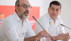 Minvivienda apoya y acompana al Bolivar en reubicacion de familias de Tacamocho