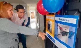 El viceministro (e) de Vivienda, Édgar Picón, visitó a las familias beneficiarias con los mejoramientos de sus casas. Foto: Ricardo Sierra (MVCT).