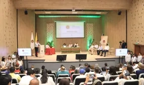 FOTOGRAFIA MINVIVIENDA FORTALECE SEGUIMIENTO PARA IMPULSO DE PROYECTOS EN LA GIAJIRA 01