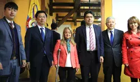 Minvivienda se reunio con el Embajador de Corea del Sur en Colombia