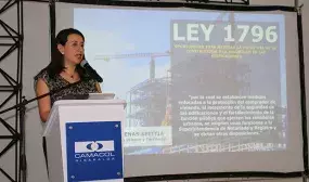 Minvivienda socializo con constructores del eje cafetero Ley de Vivienda Segura