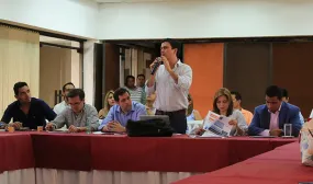 Minvivienda evaluo con constructores y alcaldes de tres departamentos los avances en viviendas gratis