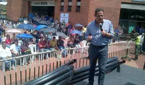 Millonarias inversiones para acueductos y viviendas gratis anunció en Risaralda el Ministro Germán Vargas Lleras