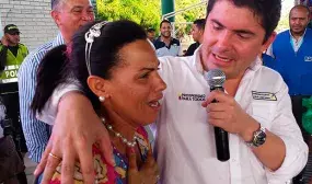 Ministro de Vivienda, Luis Felipe Henao Cardona, llevó bienestar y calidad de vida a familias humildes y desplazadas de La Guajira y Cesar, que ganaron casas gratis hoy