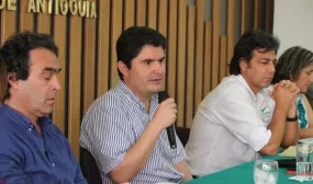 Minvivienda les cumple a los antioqueños con vivienda, agua y saneamiento básico Minvivienda les cumple a los antioqueños con vivienda, agua y saneamiento básico
