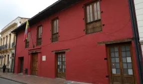 FOTOGRAFIA COMUNICADO MINVIVIENDA ADVIERTE SOBRE FLASAS GESTIONES