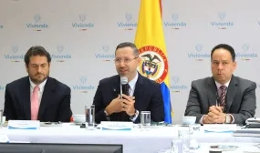 FOTOGRAFIA COMUNICADO GOBIERNO DA ALIVIOS EN PAGO DE SERVICIO DE ALCANTARILLADO ESTRATOS 1,2 Y 3
