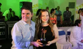 Ministro Luis Felipe Henao recibio en Santa Marta el premio Personaje del año Caribe 2014 Ministro Luis Felipe Henao recibio en Santa Marta el premio Personaje del año Caribe 2014