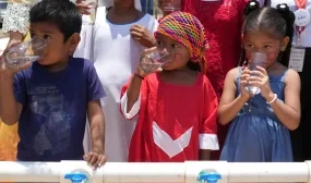 Gracias al plan de acción del gobierno del Cambio ya se ha contratado la rehabilitación de 560 infraestructuras y más de 91.000 personas cuentan con agua potable y de calidad. Foto: Sharon Durán (archivo MVCT).