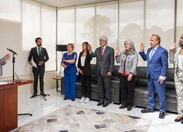  El presidente Gustavo Petro Urrego posesionó como Ministra de Vivienda, Ciudad y Territorio a Catalina Velasco Campuzano. Foto: cortesía Presidencia de la República