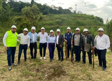 Ministra de Vivienda, Ciudad y Territorio visitó Chinchiná para referenciar proyecto de autoconstrucción de vivienda. Foto: Archivo prensa (MVCT)