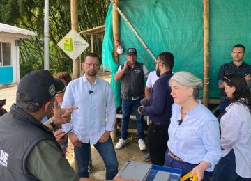 Ministra de Vivienda, Ciudad y Territorio visitó Chinchiná para referenciar proyecto de autoconstrucción de vivienda. Foto: Archivo prensa (MVCT)