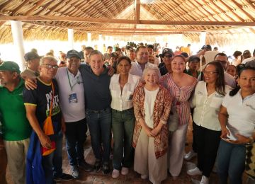 Jornada de trabajo de la ministra de Vivienda, Catalina Velasco, en el departamento de Sucre. Foto: Sharon Durán (archivo MVCT).