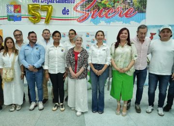 Jornada de trabajo de la ministra de Vivienda, Catalina Velasco, en el departamento de Sucre. Foto: Sharon Durán (archivo MVCT).