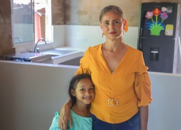 FOTOGRAFÍA MUJER CABEZA DE FAMILIA