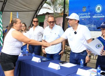 FOTOGRAFIA COMUNICADO GOBIERNO AVANZA EN PENDIENTES DE 140 TITULOS DE PROPIEDAD EN VILLAVICENCIO 03