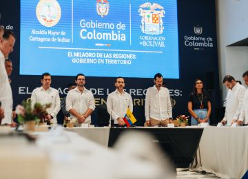 FOTOGRAFIA GOBIERNO ACELERA INVERSIONES EN VIVIENDA Y AGUA  EN BOLIVAR 05