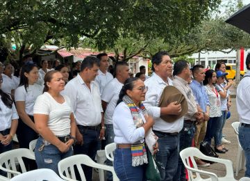 FOTOGRAFIA COMUNICADO MAS DE 12500 HABITANTES BENEFICIADOS CON NUEVOS VEHICULOS  PARA TRASPORTE DE RESIDUOS 02