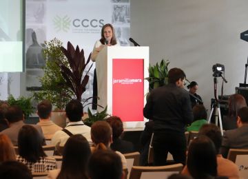 FOTOGRAFÍA MINISTRA DE VIVIENDA HELGA MARIA RIVAS DURANTE edición XVI de Construverde 2025