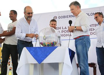 Presidente Santos y Minvivienda sortearon hoy 368 casas gratis en Atlantico