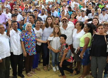 En Barranquilla 700 familias recibieron el titulo de propiedad de sus casas