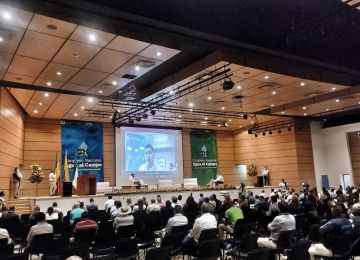 El ministro de Vivienda, Jonathan Malagón, participó de manera virtual desde la ciudad de Cartagena. Foto: Sharon Durán (MVCT)