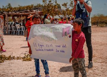 Fotografia reduccion mortalidad infantil con acceso al agua 01