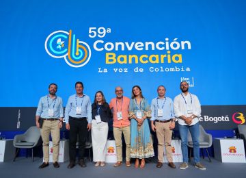 FOTOGRAFIA MINISTRA DE VIVIENDA, CIUDAD Y TERRITORIO, HELGA MARÍA RIVAS ARDILA DURANTE EL PANEL ‘LAS VOCES DE LAS CIUDADES’ DE LA 59ª CONVENCIÓN BANCARIA