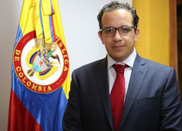 Minvivienda aprueba 8488 millones de pesos para obras de alcantarillado y aseo en Santander Caldas y Casanare