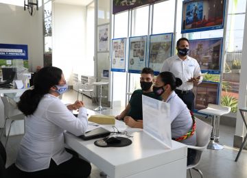 ‍En marzo de 2021, los colombianos pudieron adquirir más de 21 mil viviendas en el país, superando el récord alcanzado en noviembre de 2020. Foto: René Valenzuela (MVCT)