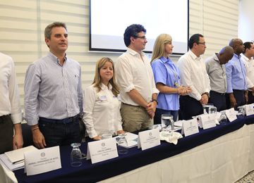 Ministra Elsa Noguera asiste a mesa de trabajo sobre el Plan de Choque en Buenaventura