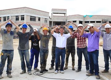 Minvivienda visito en Barranquilla las obras del colegio publico mas grande de Colombia