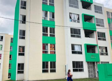 Gracias a los subsidios del Gobierno Nacional, las familias recibieron una ayuda de $20 millones para el cierre financiero de su vivienda. Foto: Cortesía Alcaldía de Neiva