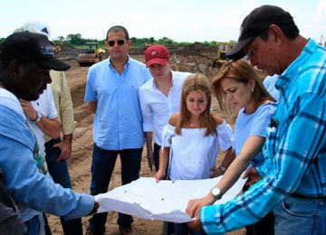 Minvivienda realizo recorrido por el Atlantico para supervisar obras de viviendas gratis fase II