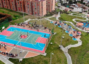 Beneficiarios de Viviendas Gratis en Carmen de Apicala y Fusagasuga estrenan infraestructura social