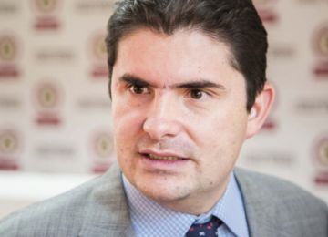 Minvivienda pide celeridad con ley de vivienda segura tras terremoto en Ecuador