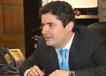 Minvivienda es el segundo mejor ministro segun los empresarios del pais