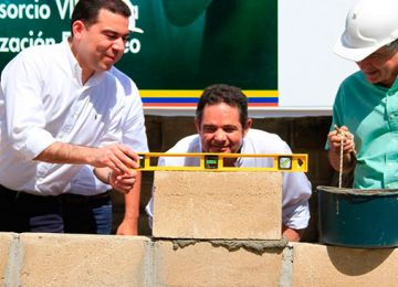 Con mas proyectos de vivienda y agua llego nuevamente el Vicepresidente Vargas Lleras a Sucre y Cordoba