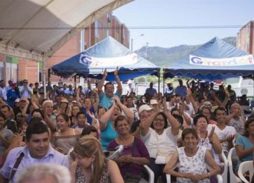 Minvivienda-cierra-ano-con-entrega-de-viviendas-para-384-familias-ahorradoras-en-Girardot