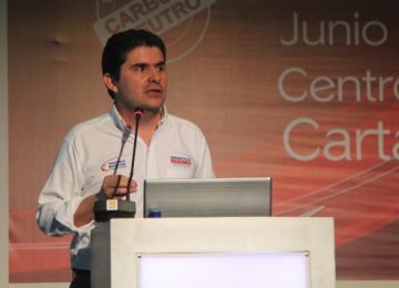 En dos anos duplicamos los recursos para el sector de acueducto alcantarillado y aseo Tenemos 5 7 billones en inversiones Minvivienda