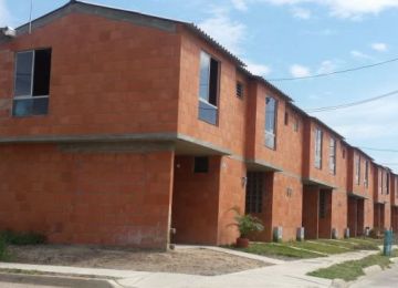 La construccion de vivienda impulso el crecimiento de la produccion de concreto en junio de 2015