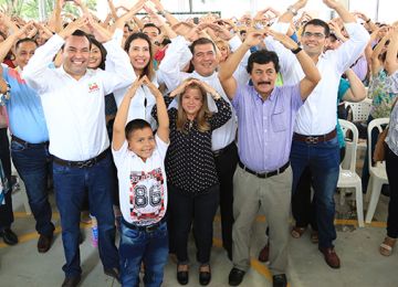 La ministra Elsa Noguera entrego viviendas a 268 ahorradores de Piedecuesta