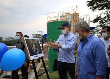 El Minvivienda y el presidente Iván Duque recordaron que la meta del Gobierno Nacional en el cuatrienio es llevarles agua potable a 3'030.000 colombianos por primera vez. Foto: René Valenzuela (MVCT).